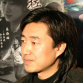 手伸进内裤吻胸